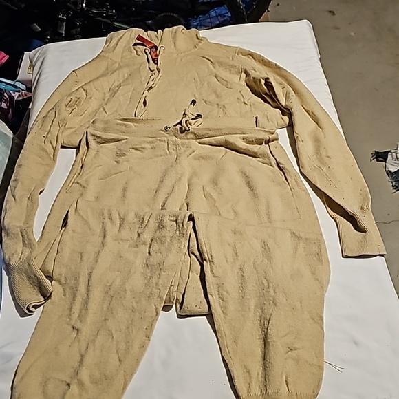 Women's Lounge Set - Picture 4 of 4